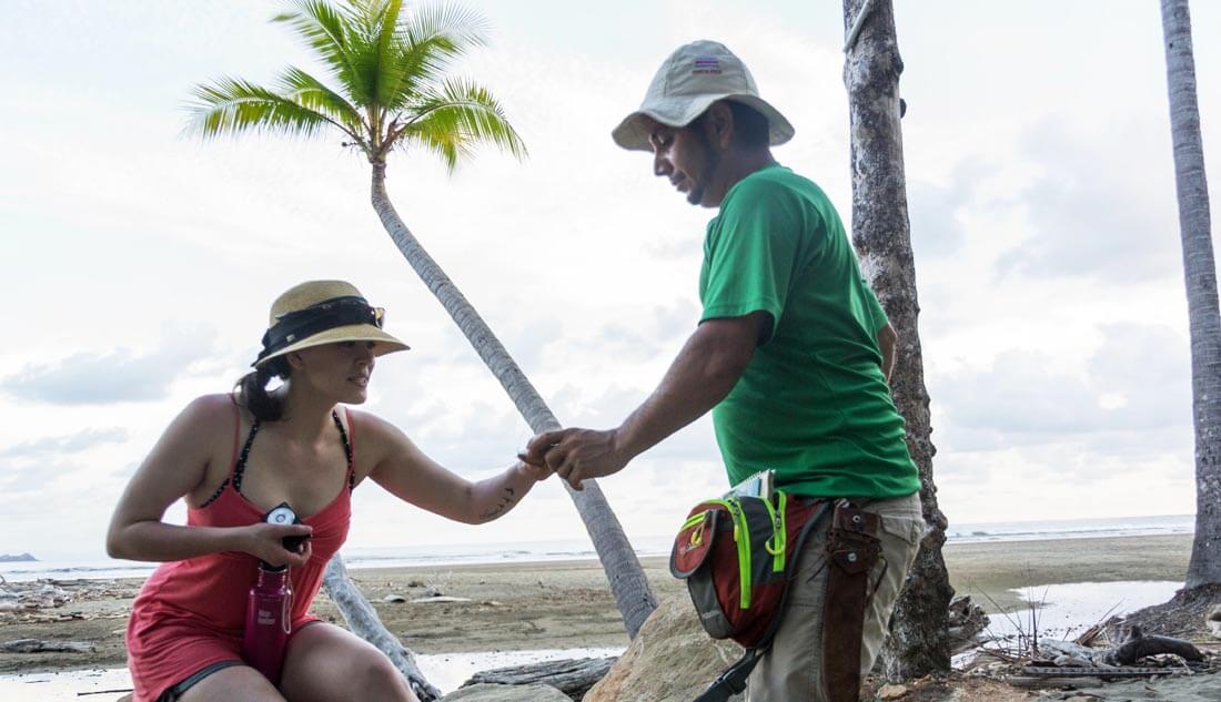 Community walking tour in Bahia Ballena